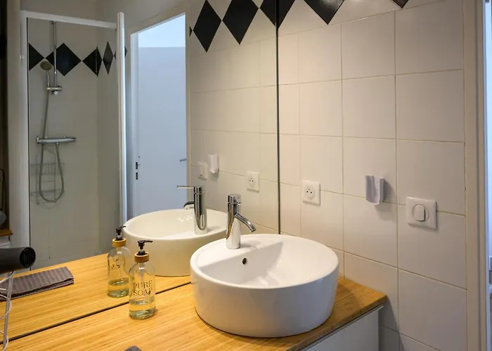 Le Boudoir De Saint-agne, Clim, Metro, Parking